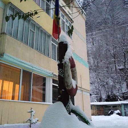 Apartament Slănic-Moldova Exteriör bild